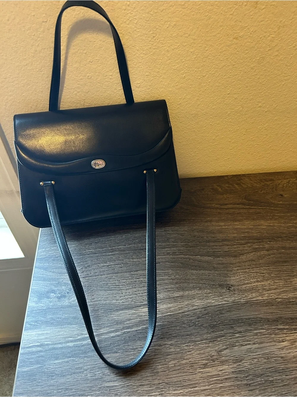 Vintage Small Gucci Black Leather Handbag - Picture 4 of 14